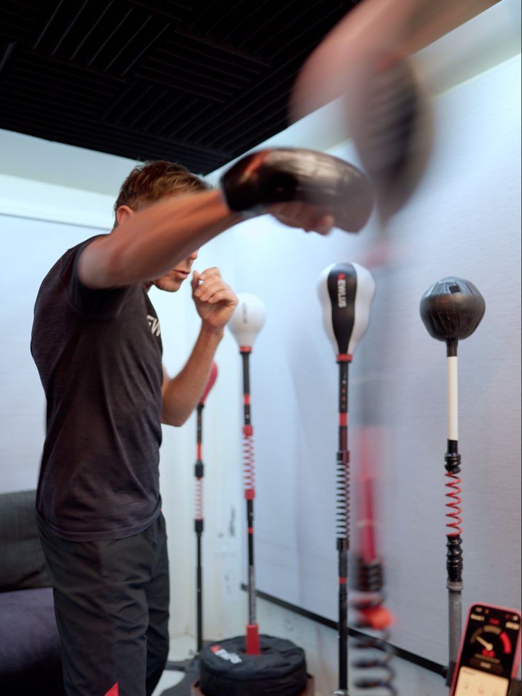 Build Shoulder Endurance With a Jab Drill
