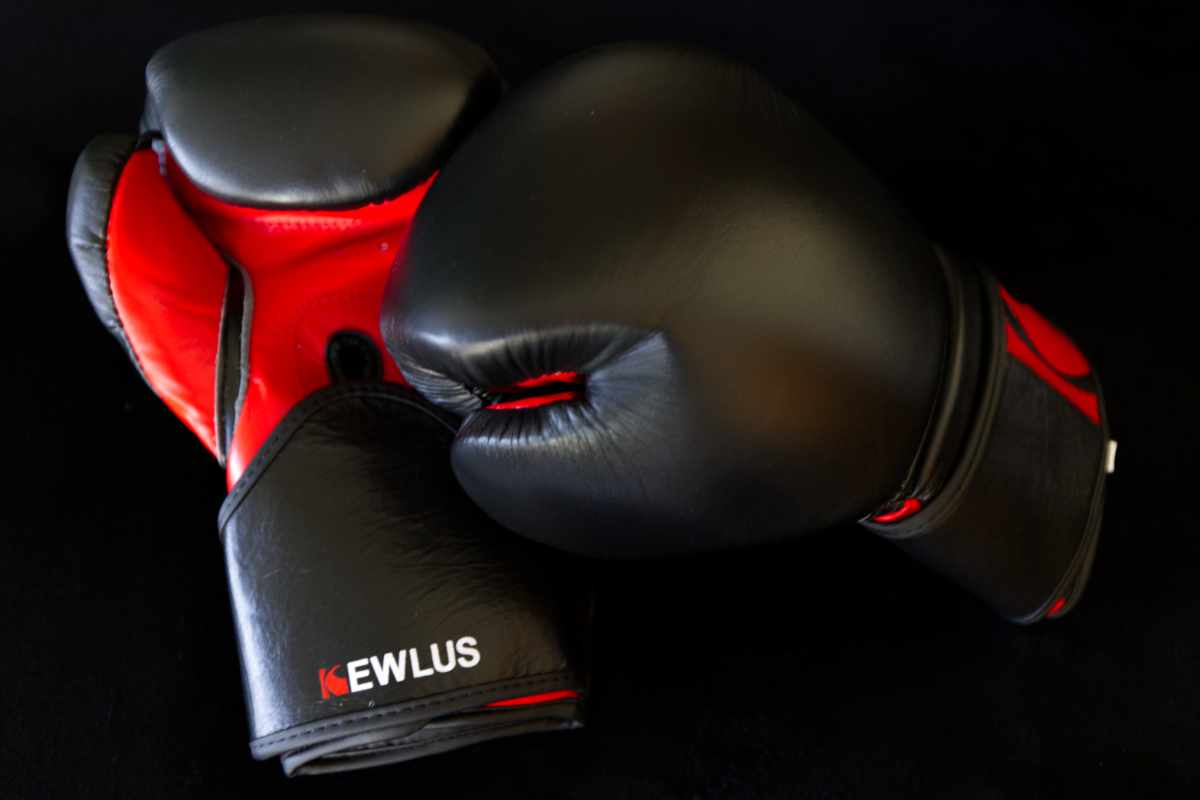 Genuine leather boxing gloves fashion